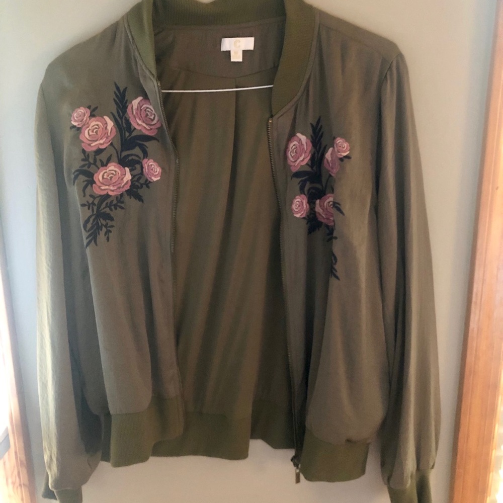 Women’s olive green bomber jacked with flowers